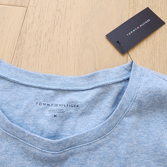 Tommy Hilfiger Light Blue Long Sleeve Tee - Picture 3 of 4